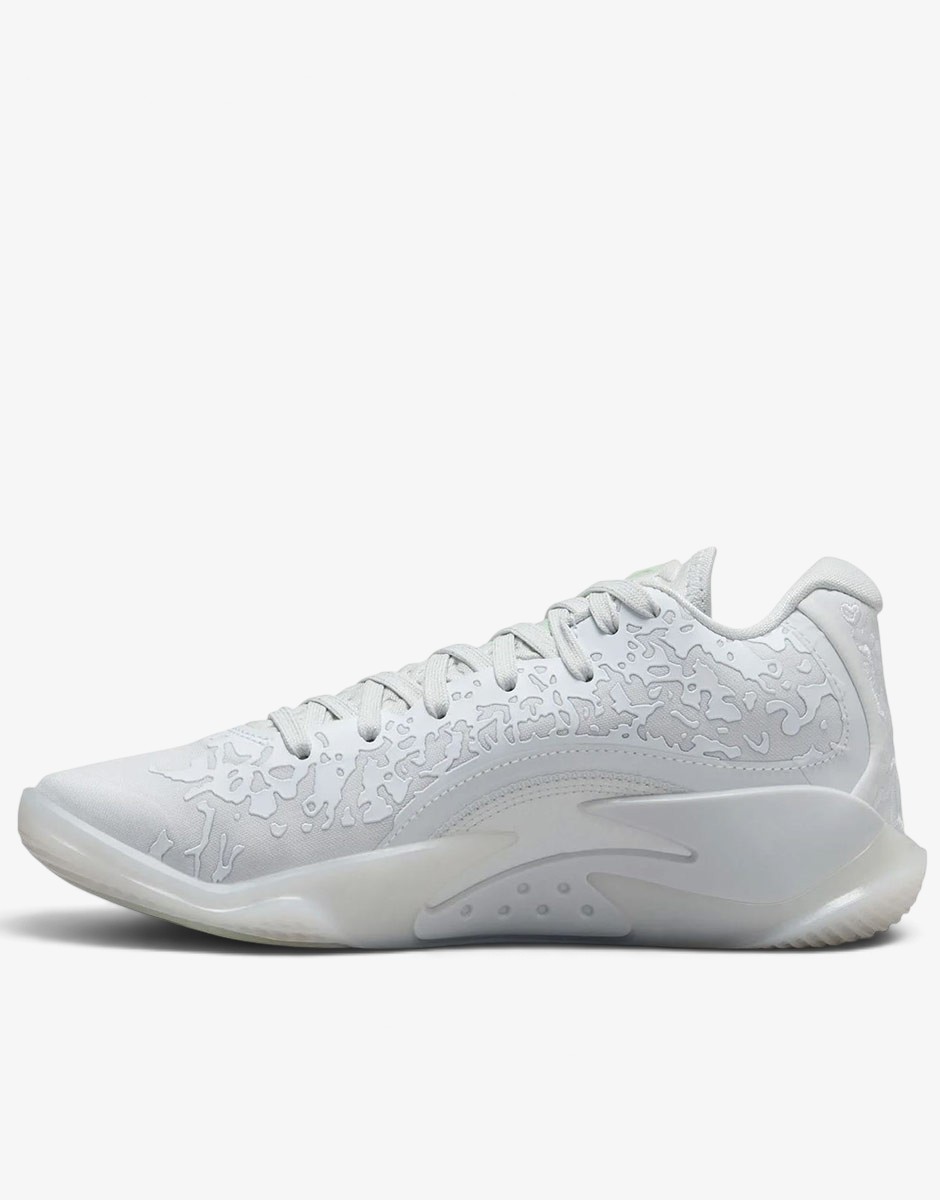 nike x jordan zion 3 basketball shoes white dv3869 103 1 nike x jordan zion 3 basketball shoes white dv3869 103 1